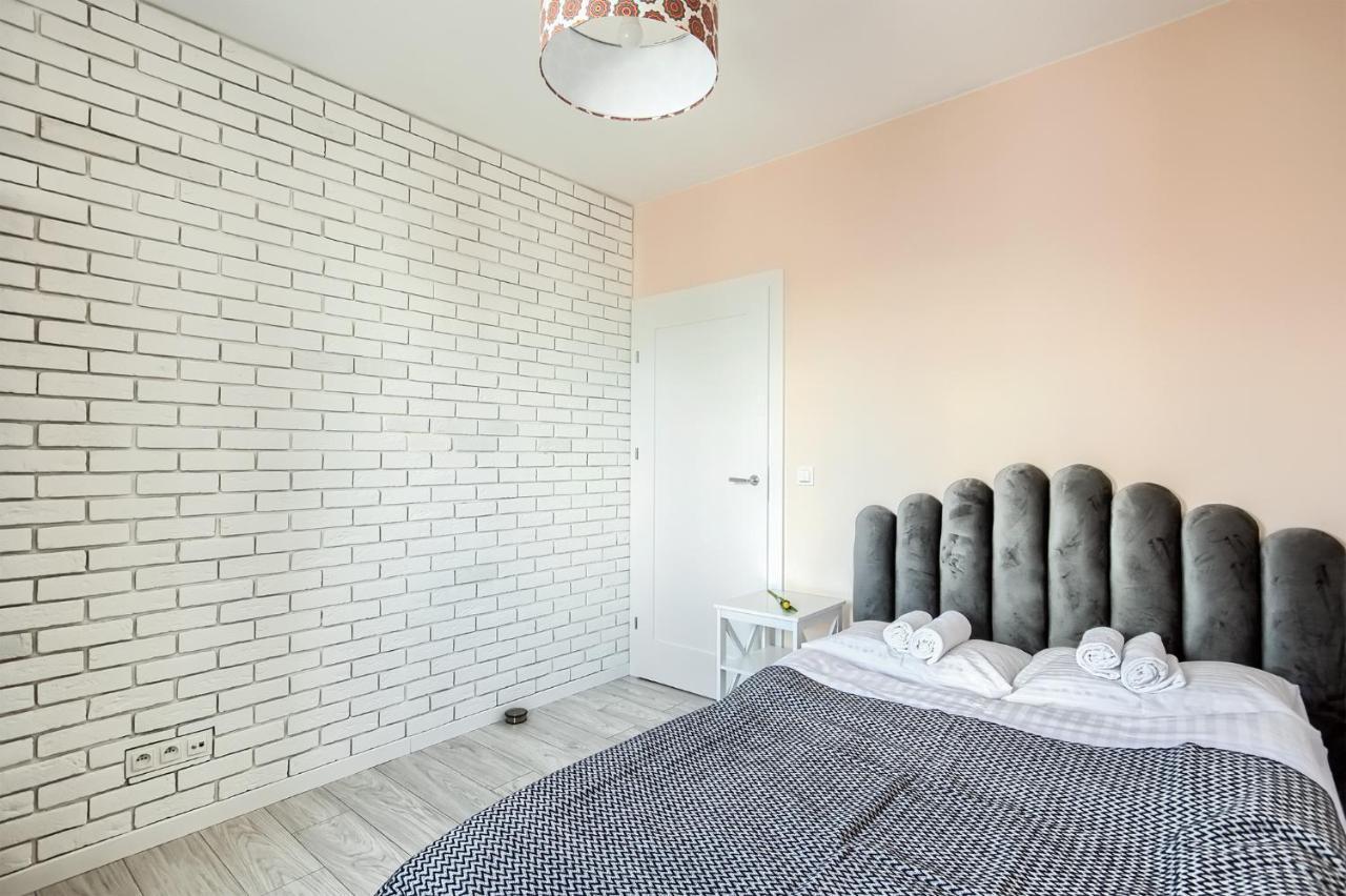 Jutrzenka Apartment Wroclaw Exterior photo